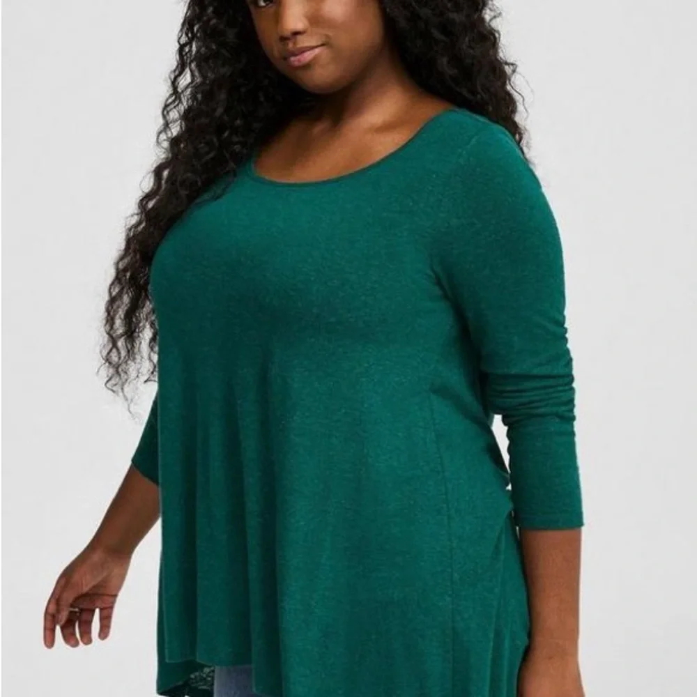 Linen Blend Crew Neck Drop Shoulder Hi-Low Tunic - Picture 4 of 9